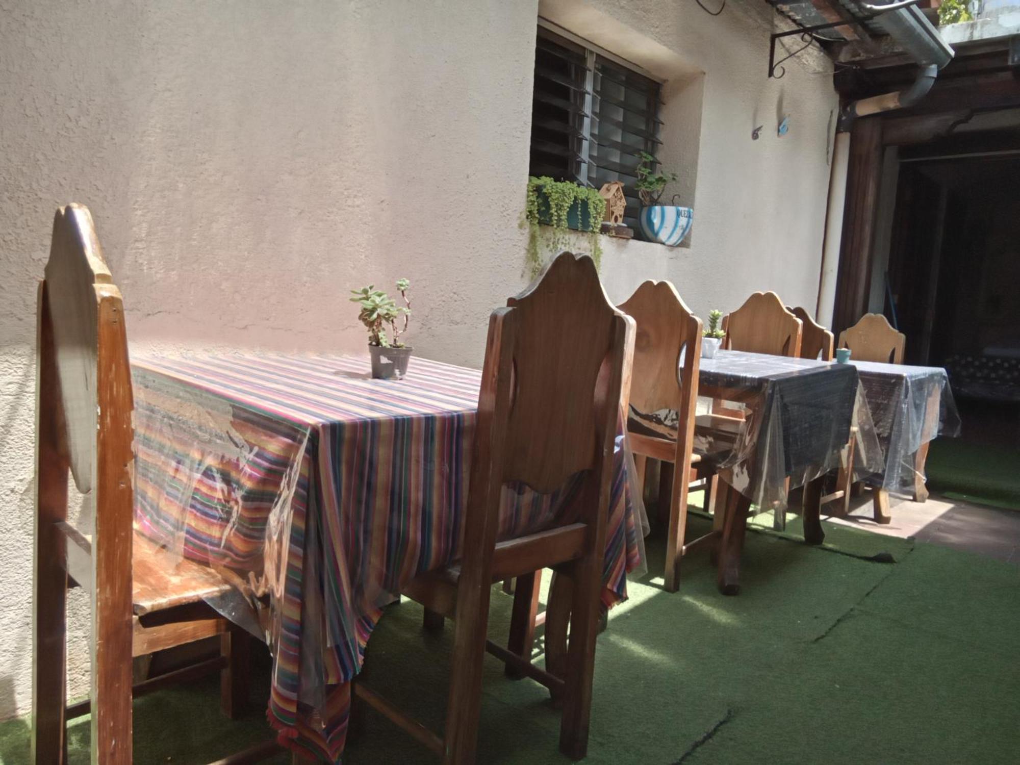 Huellas Hostal Antigua Buitenkant foto